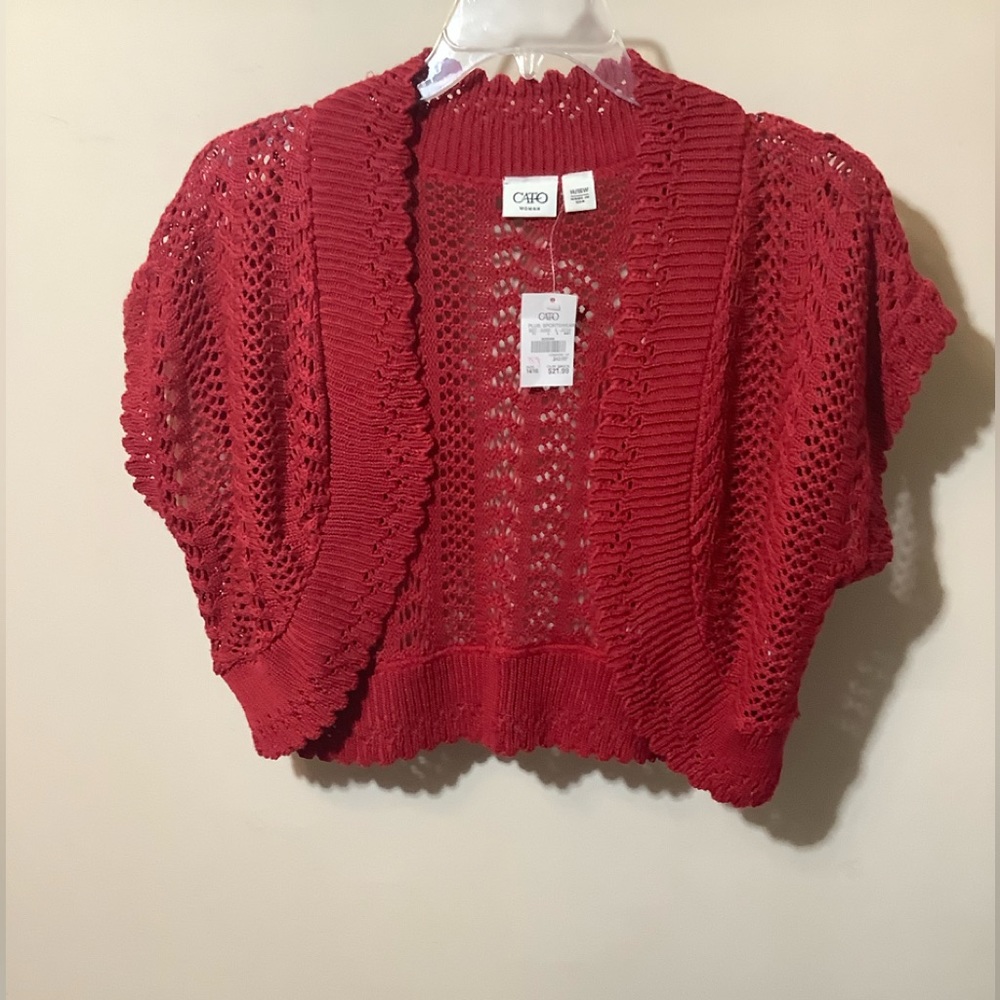 Cato woman sportswear pretty red shrug, scalloped edges short sleeves NWT 14/16W